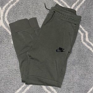 Nike Tech Fleece